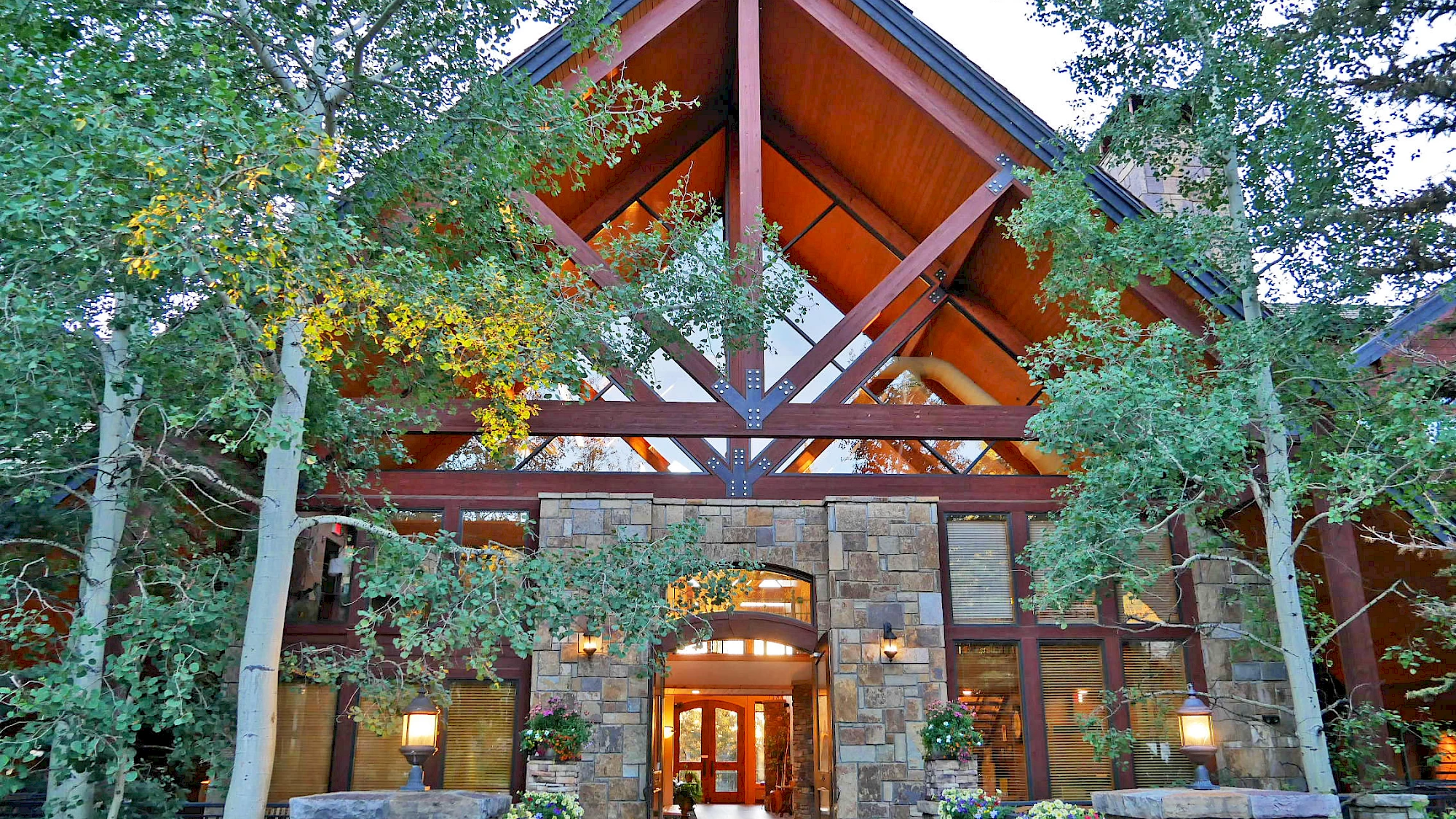 Bear Creek Lounge Telluride Image