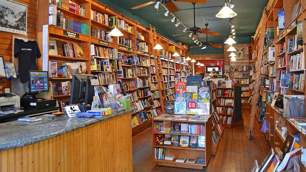 Between The Covers - Bruno Image